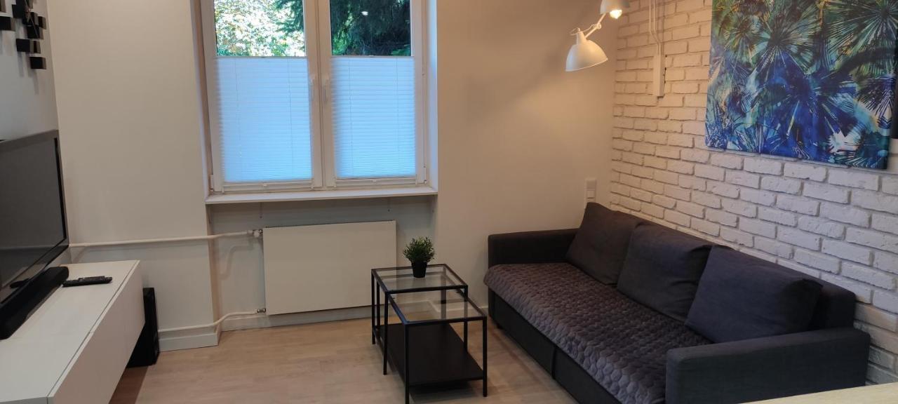 Be My Guest- Fontany Luxury Metro Wi-fi Free Parking Zone Apartment Warschau