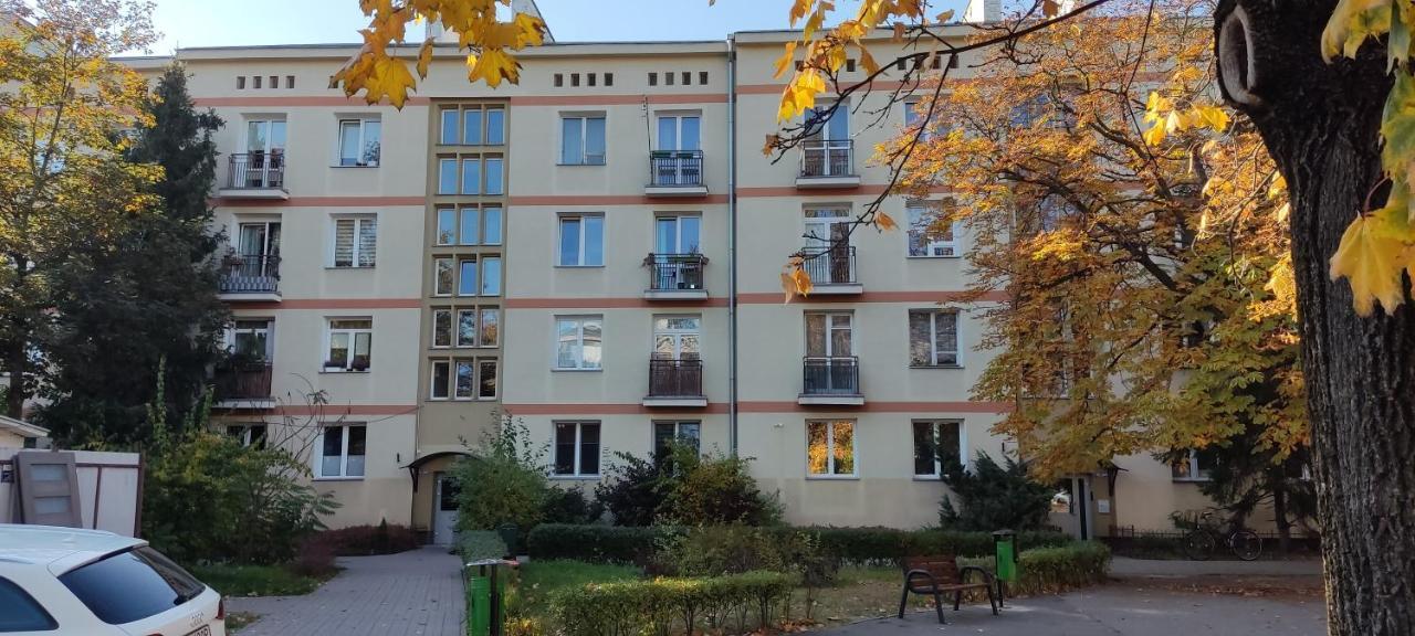 Be My Guest- Fontany Luxury Metro Wi-fi Free Parking Zone * Warsaw