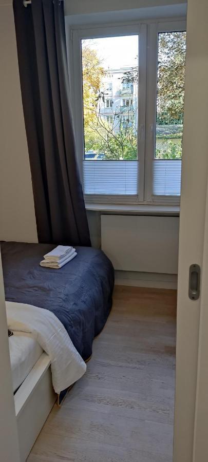 Be My Guest- Fontany Luxury Metro Wi-fi Free Parking Zone Appartamento Varsavia